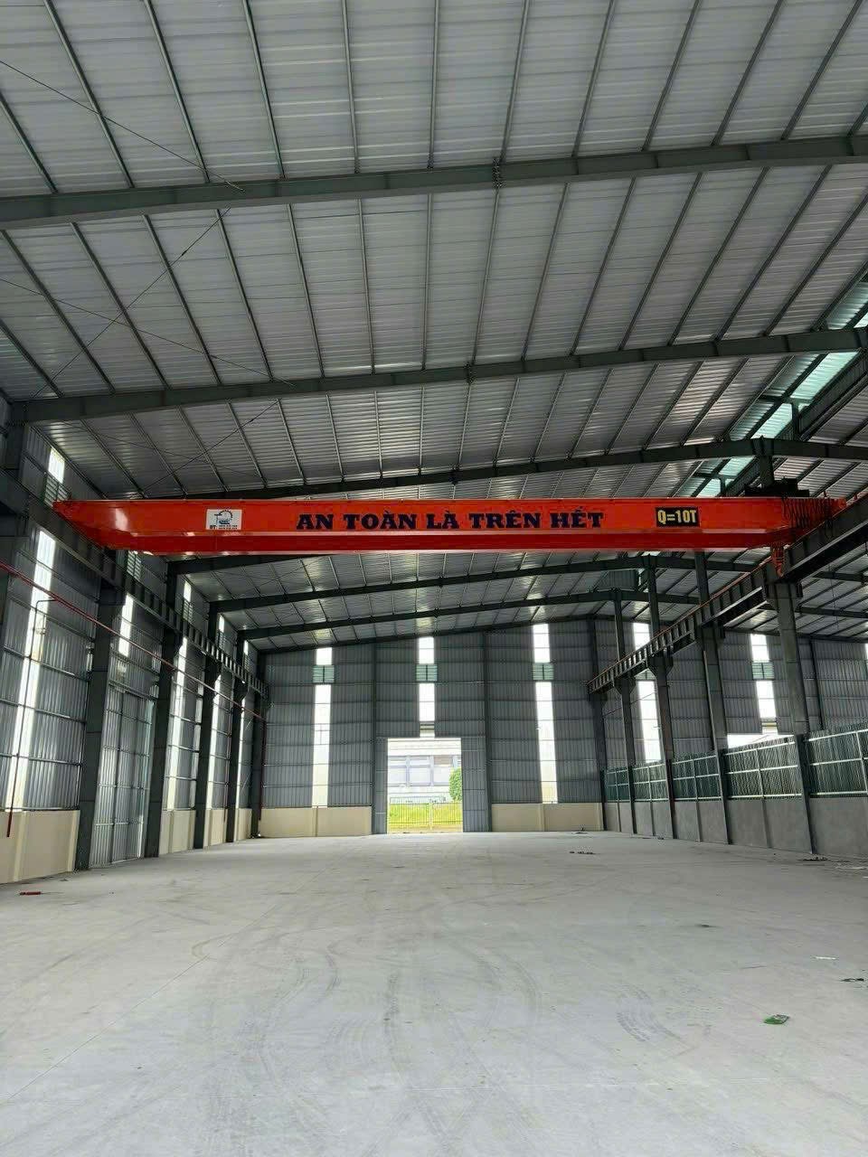 Cho thuê nhà xưởng mới 1250m2 tại DT 379 Văn Giang, Hưng Yên